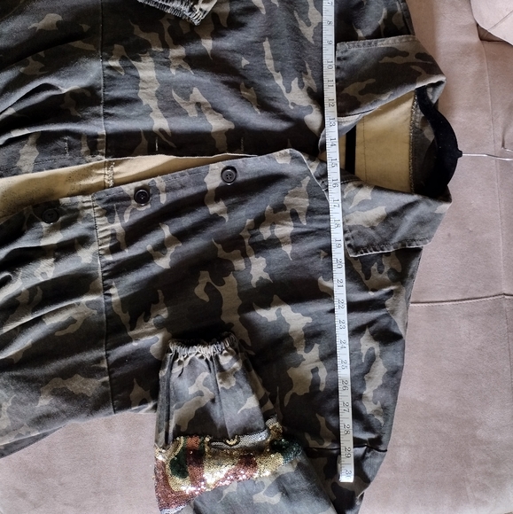 Camouflage & Sequins Jacket. - Picture 7 of 7